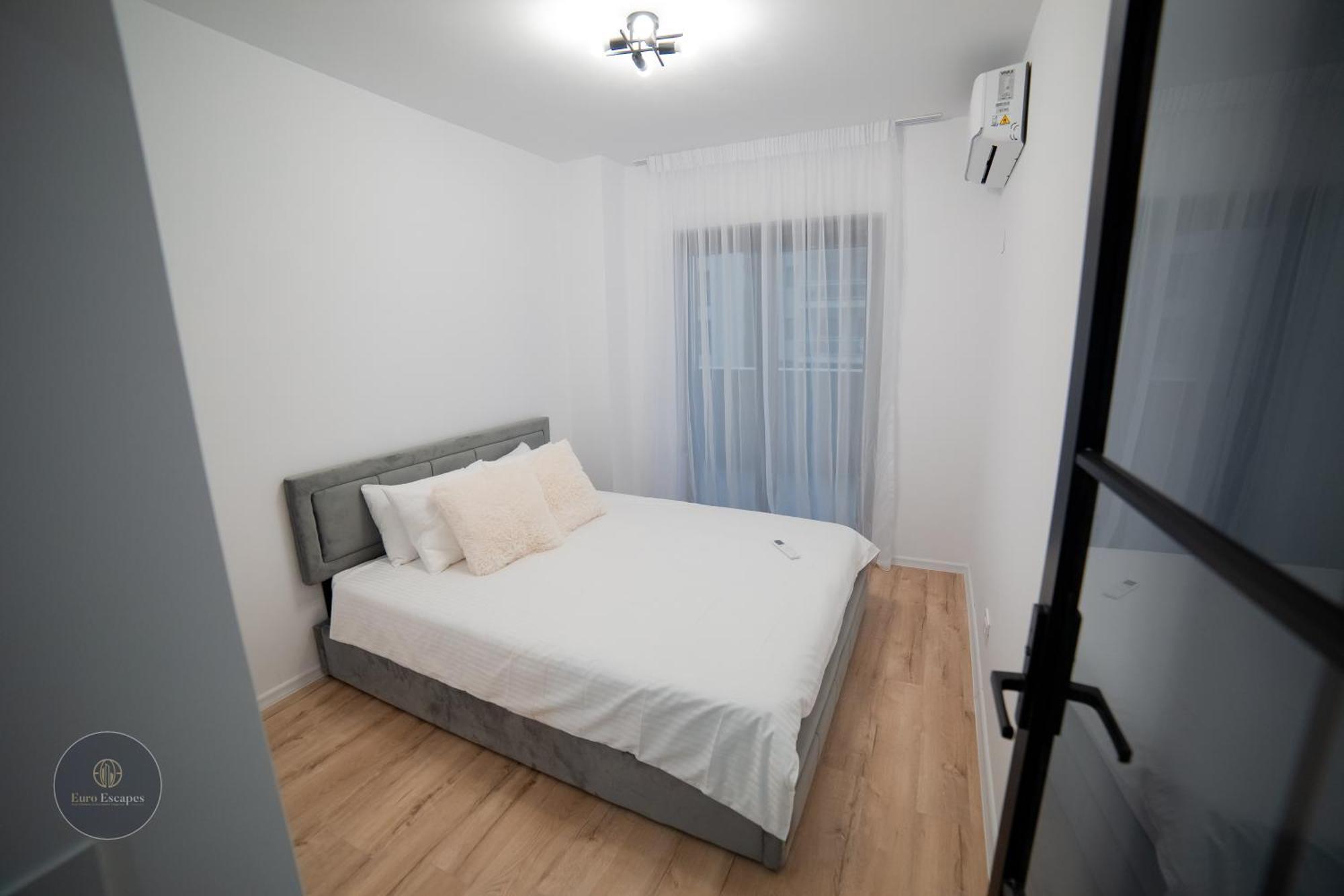 Executive 2Br Apartment With Fast Wi-Fi & Wraparound Balcony Near Promenada Mall Bucarest