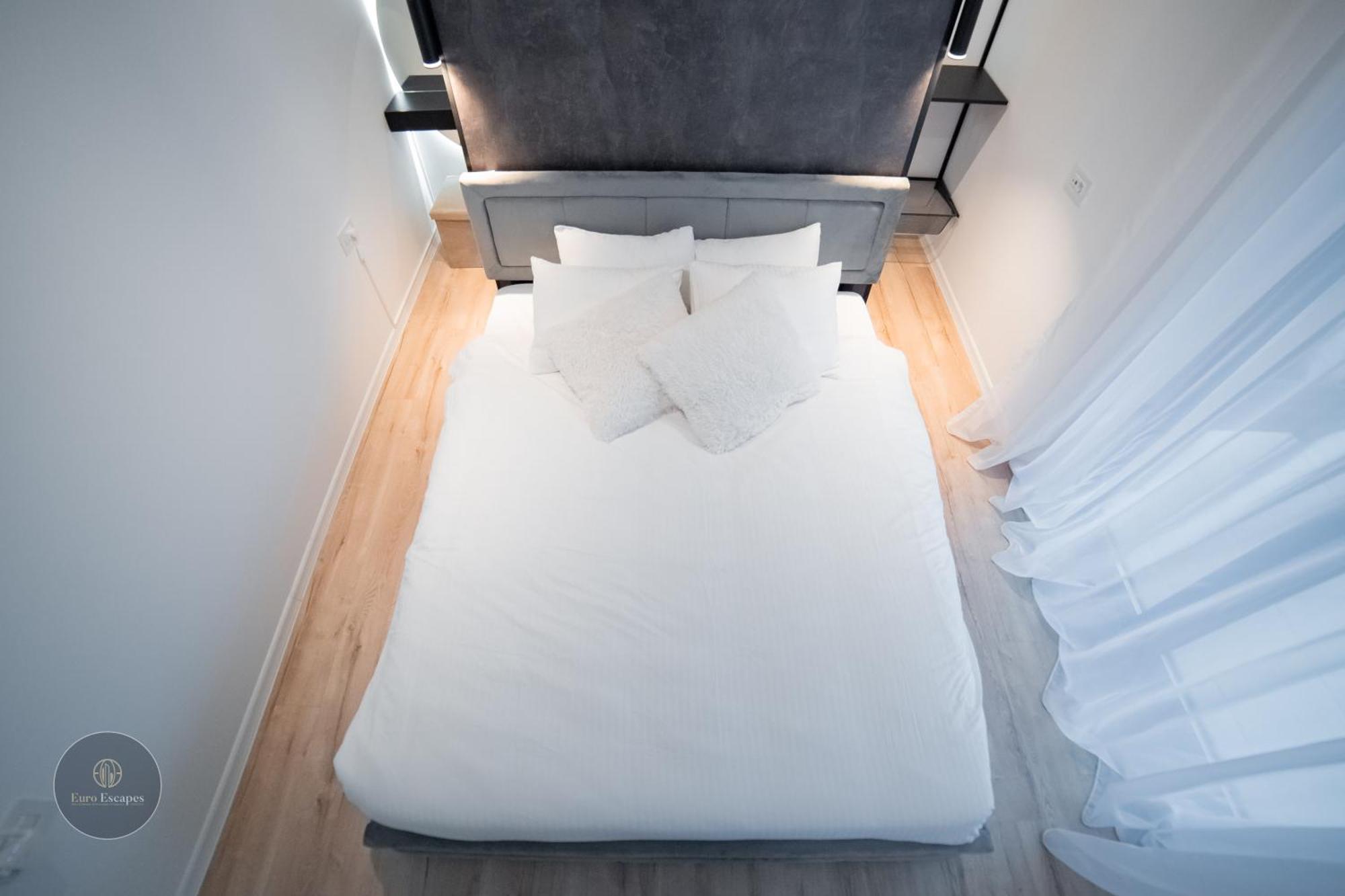 公寓 Executive 2Br Apartment With Fast Wi-Fi & Wraparound Balcony Near Promenada Mall *